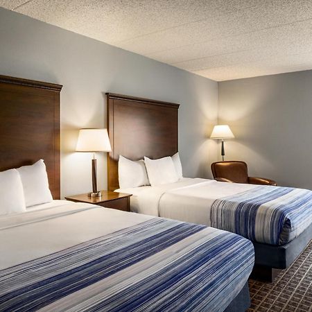 Americinn By Wyndham Madison West Экстерьер фото