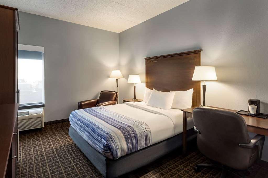 Americinn By Wyndham Madison West Номер фото