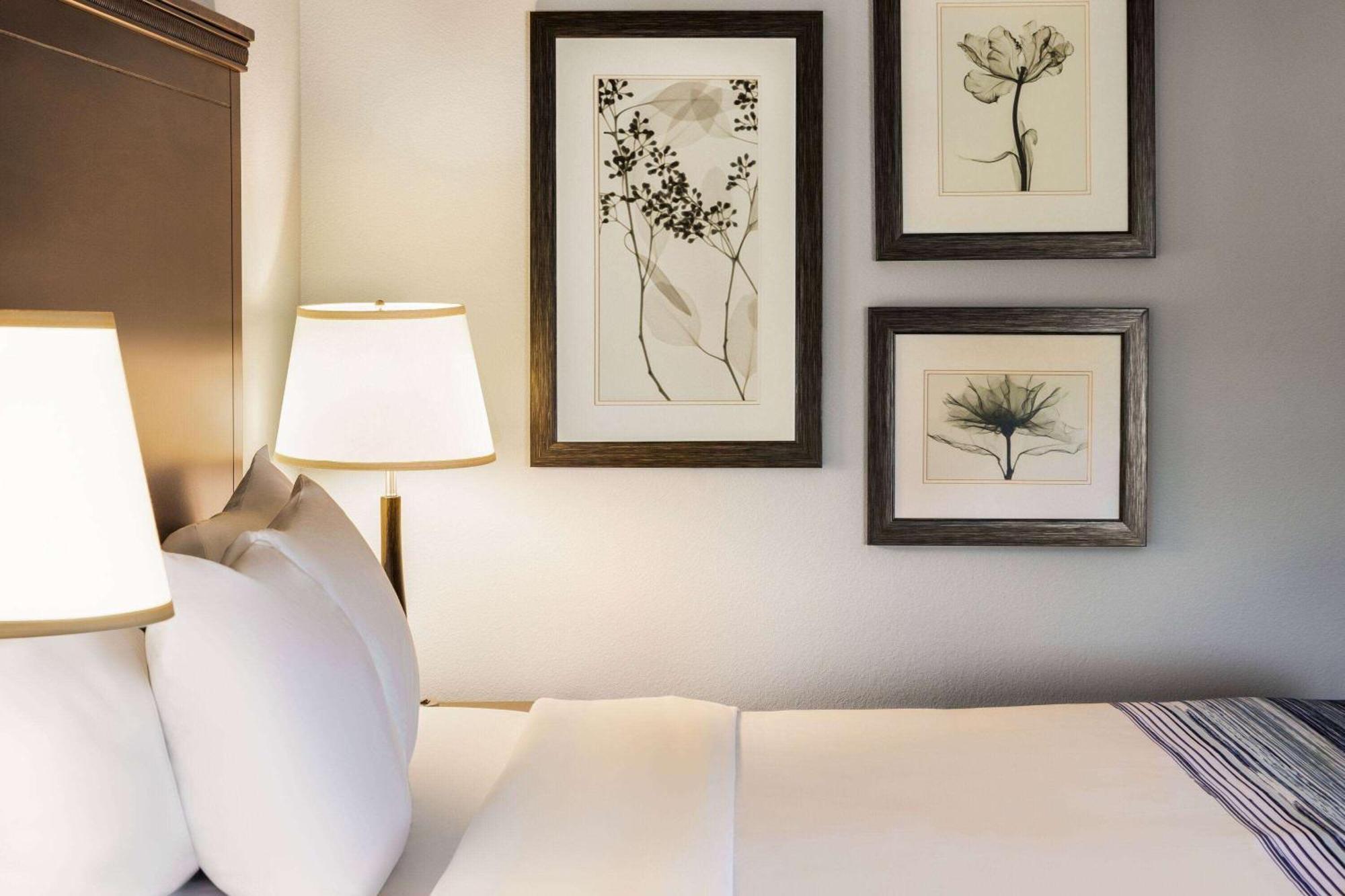Americinn By Wyndham Madison West Экстерьер фото